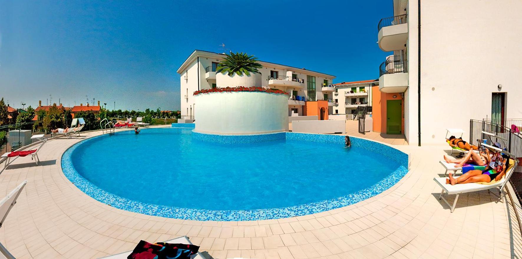 Residence Galleria Gran Mado Caorle Exterior photo